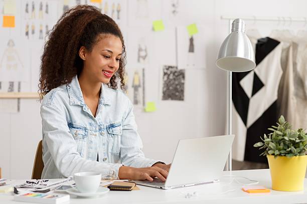 istock Businesswoman working at laptop 507960094