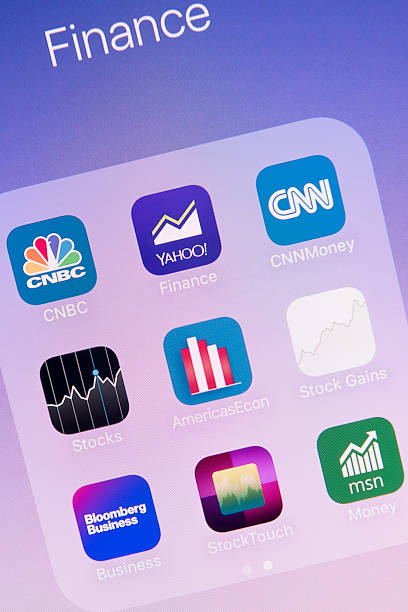 finance apps sur apple iphone 6 s et écran plat - cnbc photos et images de collection