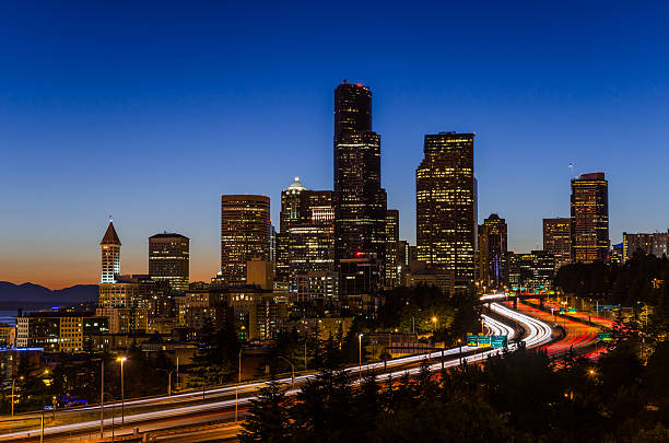 istock Seattle Skyline at Dusk with the Freeway in Foreground 507984939