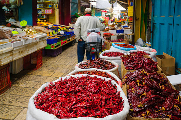 scena w rynku starego miasta, acre - spice market israel israeli culture zdjęcia i obrazy z banku zdjęć