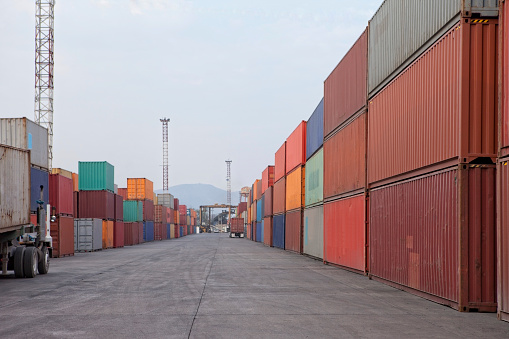 Intermodal Containers, Transfer Station, Switch Yard, Stacker, Commercial Dock, Vehicle Trailer,Distribution Warehouse, Export, Import