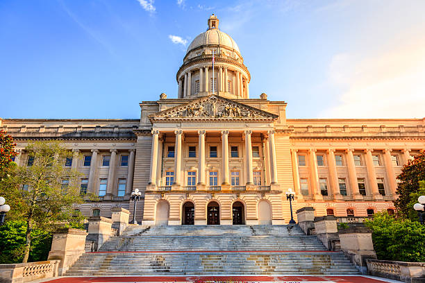 Kentucky Capitol Capitol building in Frankfort, Kentucky capital cities stock pictures, royalty-free photos & images