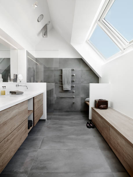 istock Moderne bathroom with tiles and wood 508073905