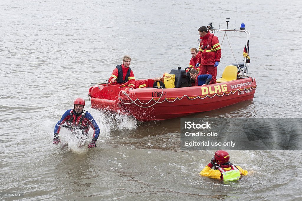 Swiftwater Taladro-Stroemungsretteruebung DLRG de rescate - Foto de stock de Alemania libre de derechos