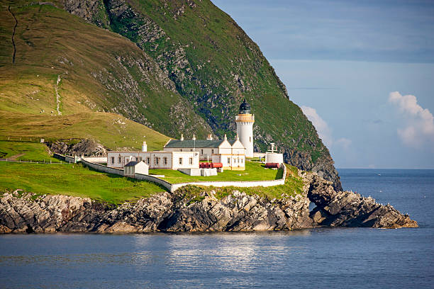 shetland lighthouse 3 - shetlandeilanden stockfoto's en -beelden