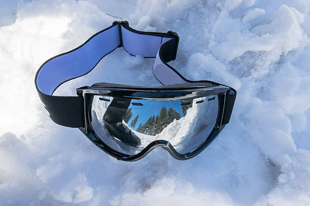 istock ski boot and landscape reflecting in ski glasses 508089388