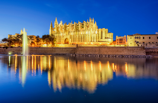 The Cathedral of Palma de Mallorca,La Seu,illuminated at night