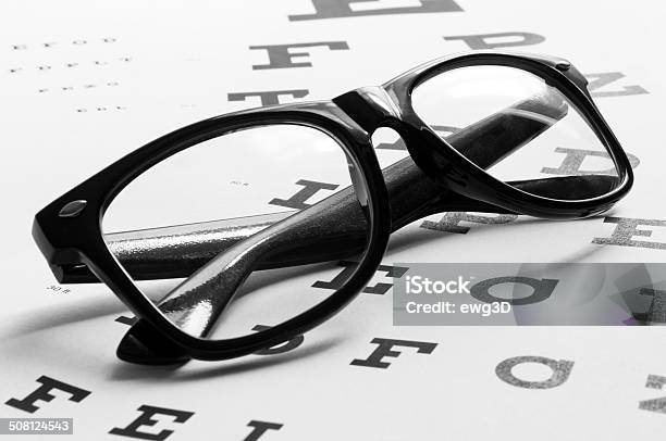 眼鏡に視力検査表 - めがね類のストックフォトや画像を多数ご用意 - めがね類, アイデア, アウトフォーカス
