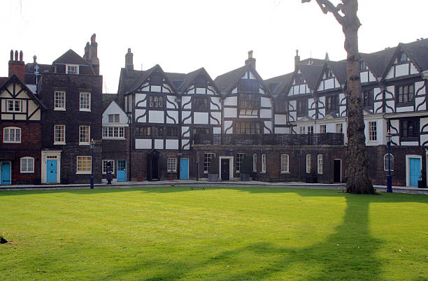 England: Tower of London London, England - March 21, 2009: The residences within the innermost ward of the Tower of London, including the Queen's House. queen's house stock pictures, royalty-free photos & images