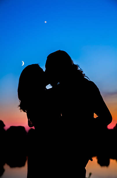 istock Silhouette of a couple at sunset 508136024