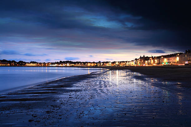 istock Mid Winter Sunset Weymouth Beach 508140497