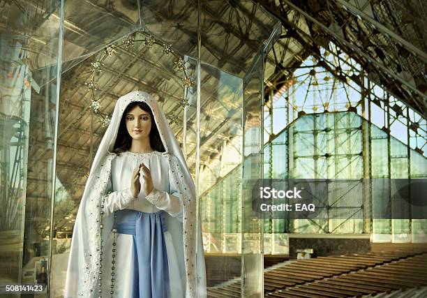 Nostra Signora Di Lourdes - Fotografie stock e altre immagini di Rosario - Rosario, Altare, Ambientazione interna