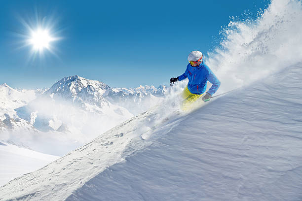istock Man skier running downhill 508184602