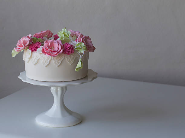 istock ornate cake with sugar sweet peas 508200033