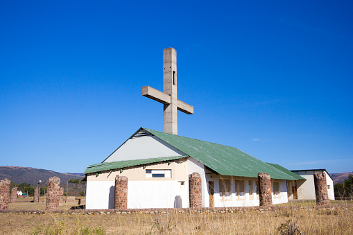 Missionary Francis Owen's mission is marked by the cross. Owen and his wife witnessed the execution by Zulu king Dingane of the Boer leader Piet Retief and his followers on 6 February 1838. The incident took place at the Zulu royal palace of Mgungundlovu, which Owen's mission overlooks.