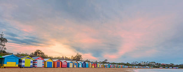istock Small bathing houses and beautiful skay 508217218