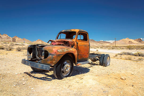 istock Very old vintage and rusty truck in Ghost town 508218702