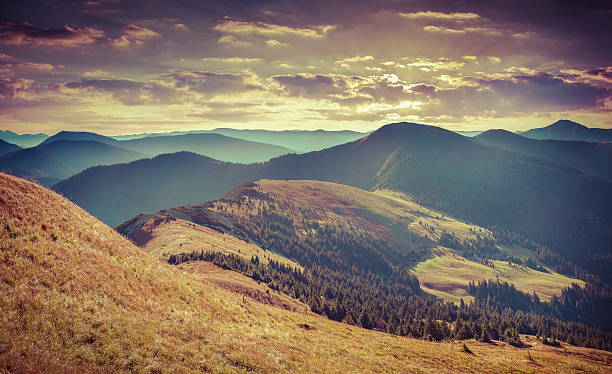 istock Beautiful autumn landscape in mountains 508230921