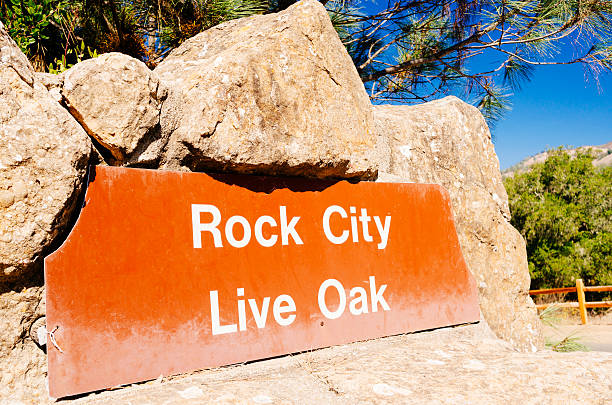 ロックシティーのサイン、マウントディアブロ、カリフォルニア州） - mt diablo state park ストックフォトと画像