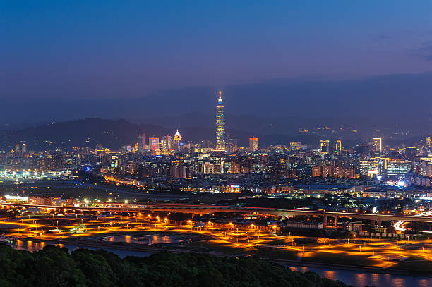 istock Skyline of Taipei city 508261248