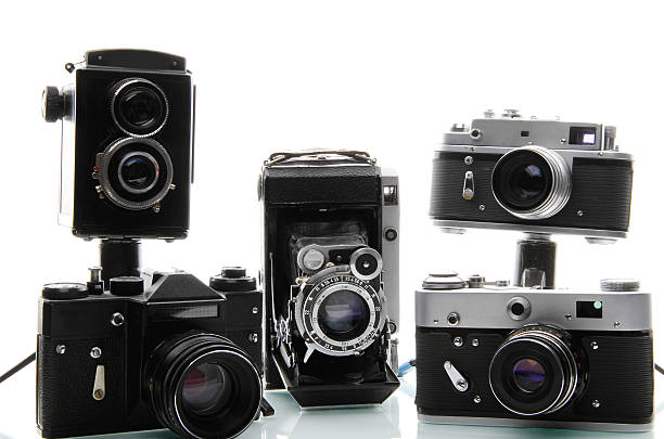 istock old film mirror cameras 508286090