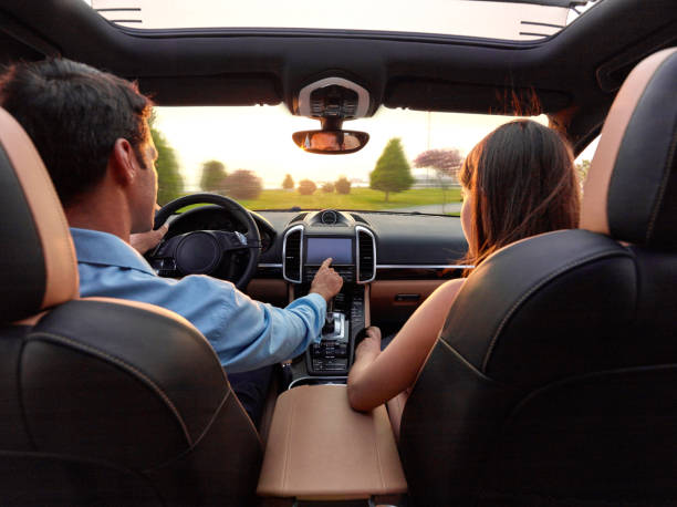 istock Couple going on a road trip 508289288