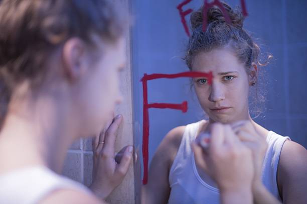 istock Crying girl in bathroon 508293234