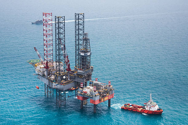 istock Offshore oil rig drilling gas platform 508298312
