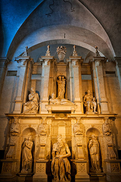 moïse de michel-ange, san pietro dans vincoli à rome, en italie - pope julius ii photos et images de collection