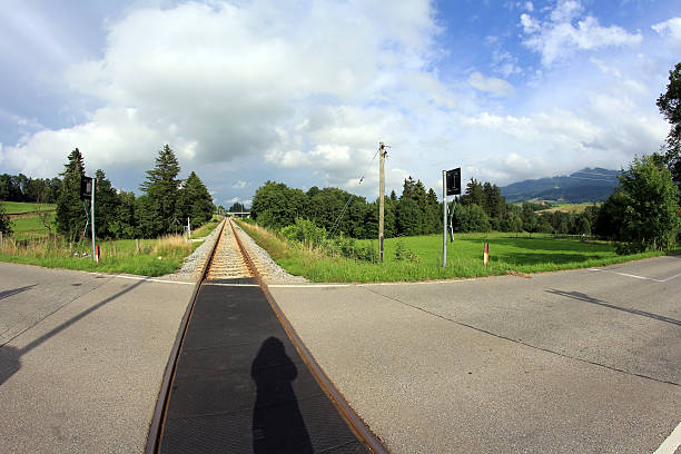 passaggio a livello - deutsche bundesbahn foto e immagini stock