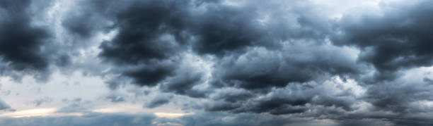 strom wolke panaroma - thunderstorm stock-fotos und bilder