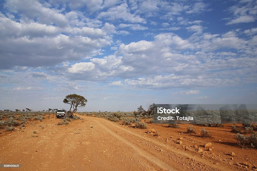 Camping in Australian outback Camping in Australian outback, Nullarbor Plain, Western Australia 4x4 Stock Photo