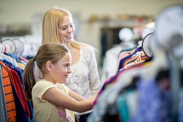 istock Sister Shopping Together 508407352