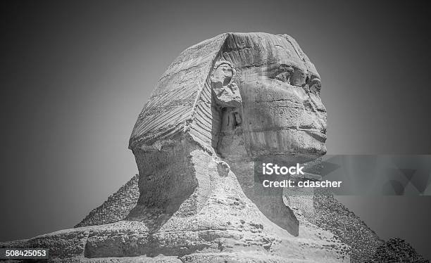 Gran Esfinge En Giza Foto de stock y más banco de imágenes de Egipto - Egipto, Estatua, Arena