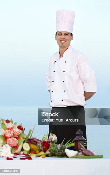 È Un Genio Culinaria - Fotografie stock e altre immagini di Cuoco - Cuoco, Mare, 30-34 anni