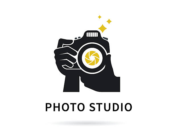 fotograf hände mit kamera flache abbildung für symbol oder logo - entertainment occupation flash stock-grafiken, -clipart, -cartoons und -symbole