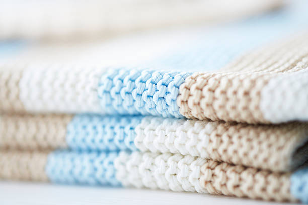istock Knitted baby blanket 508546361