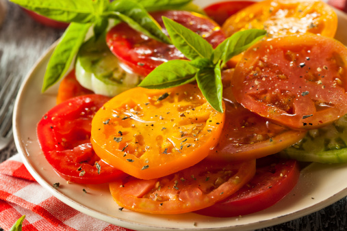 Healthy Heirloom Tomato Salad with Basil and Dressing