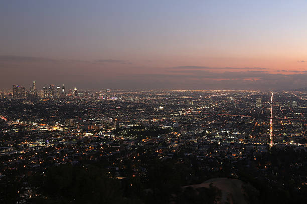 istock Los Angeles Skyline at Dusk 508590520