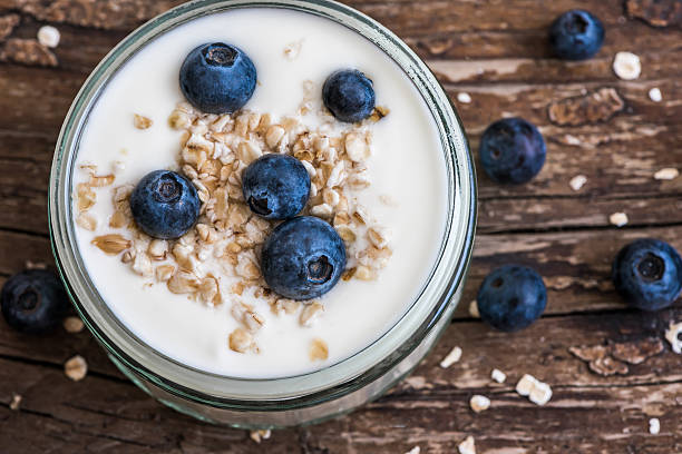 istock Yogurt with Blueberries and Oatmeal 508620232