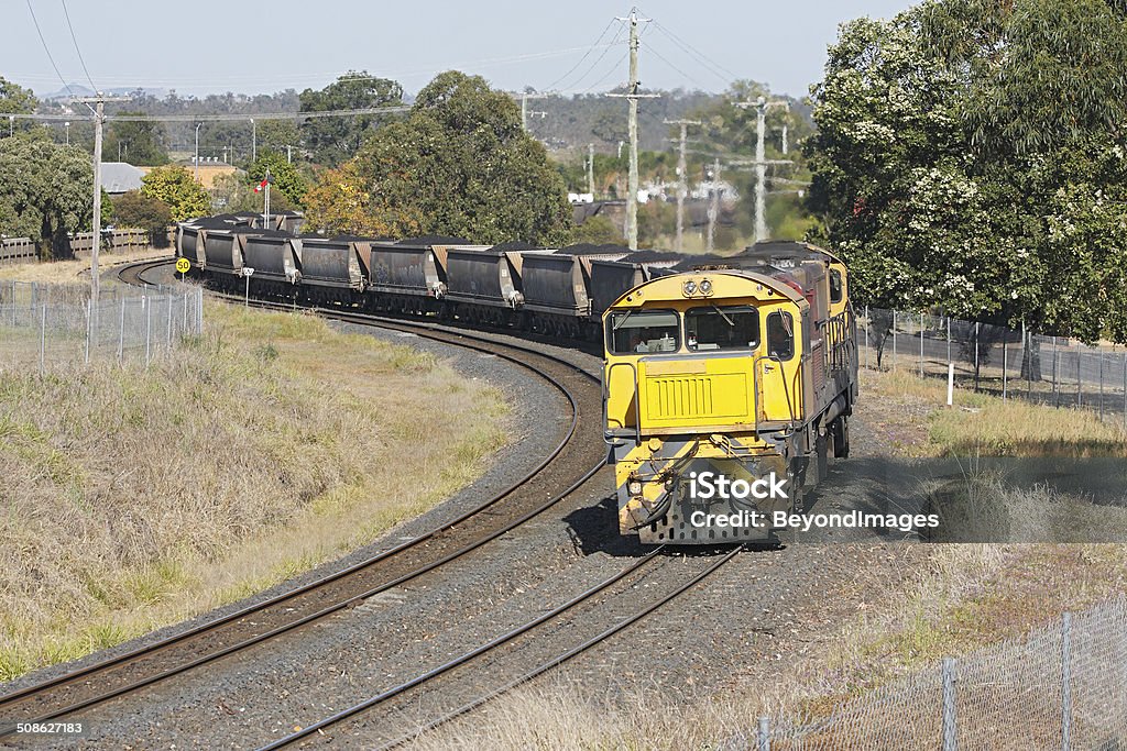Kohlezug durch Wohngebiet - Lizenzfrei Queensland Stock-Foto