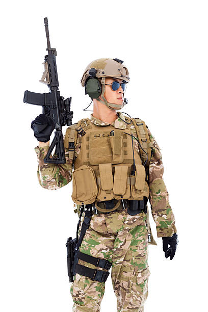 soldado levantar up tiro ou sniper com fundo branco - marine safety equipment audio - fotografias e filmes do acervo