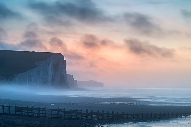 istock Beautiful dramatic foggy Winter sunrise Seven Sisters cliffs lan 508652800