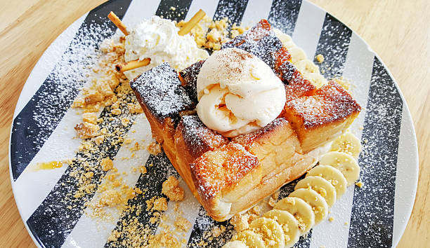istock Honey toast, banana and ice cream on dish. 508657230