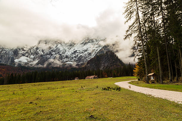 istock Autumn morning in the alps 508660640