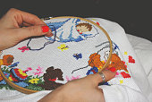 nahaufnahme-stickerei.jpg?b=1&s=170x170&k=20&c=AYvAOfRfCBJKoNi72QhVc5cGUNYAlIJPzZoyXq0qn6o=
