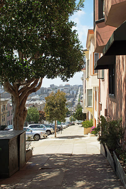 istock Steep street in San Francisco 508667169