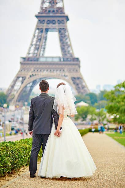 istock Married couple in Paris near the Eiffel tower 508703274
