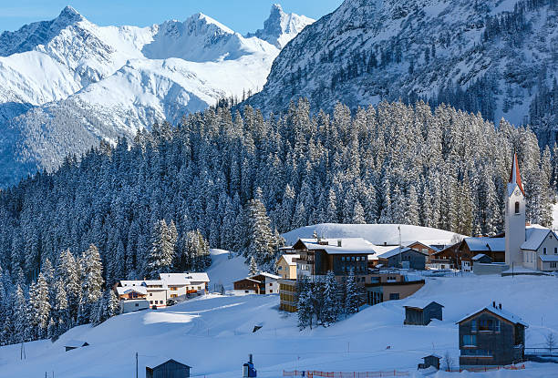 istock Winter mountain village (Austria, Tirol, Haselgehr) 508751140