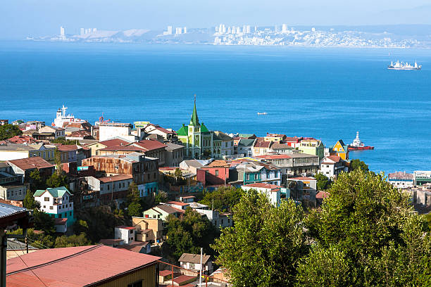 vista aérea sobre a valparaiso - valparaíso - fotografias e filmes do acervo